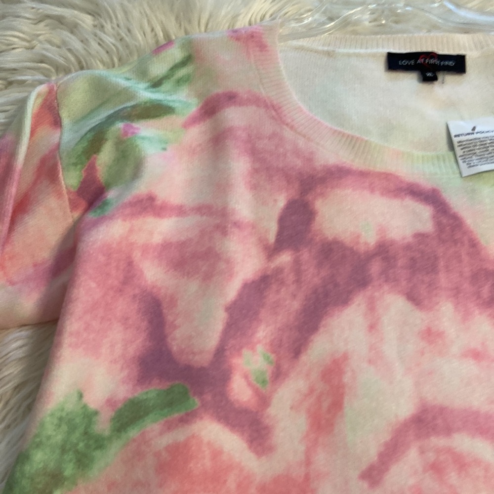 Love at first find sweater size XL brand new with tags very soft - Picture 9 of 12